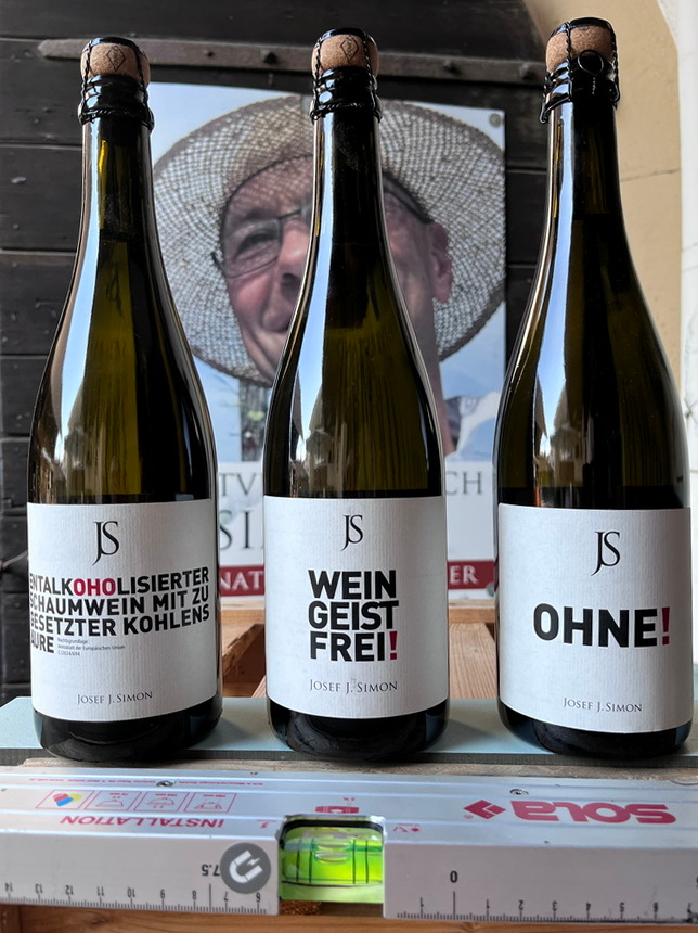 Alkoholfreier Schaumwein aus dem Hause Simon